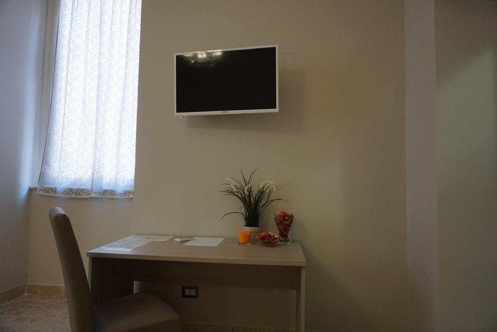 Residence Stendhal Guest House チビタベッキア エクステリア 写真