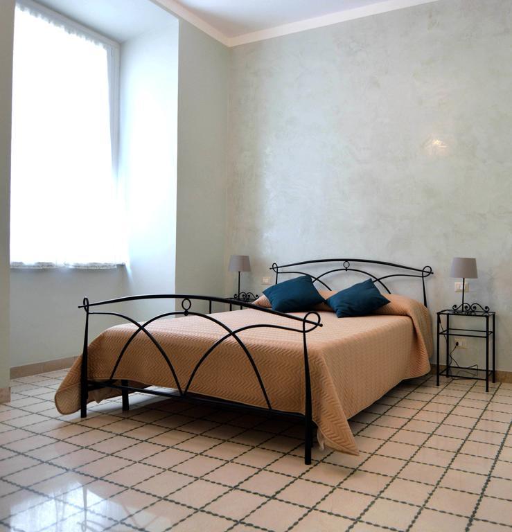 Residence Stendhal Guest House チビタベッキア エクステリア 写真