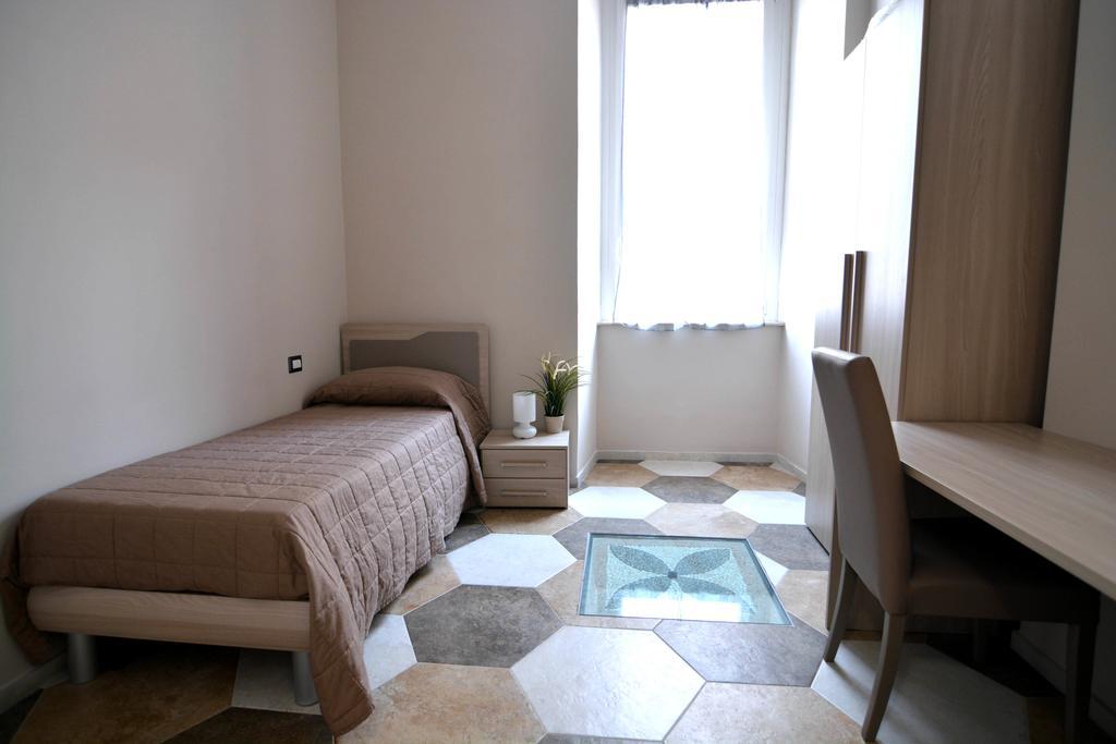 Residence Stendhal Guest House チビタベッキア エクステリア 写真