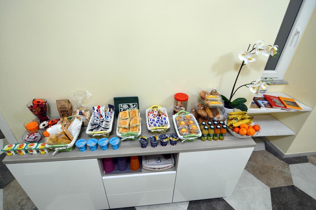 Residence Stendhal Guest House チビタベッキア エクステリア 写真