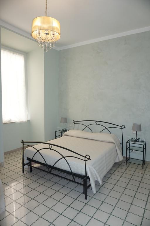 Residence Stendhal Guest House チビタベッキア エクステリア 写真